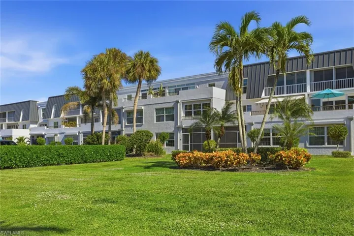 4200  Belair  LN, Naples, FL 34103