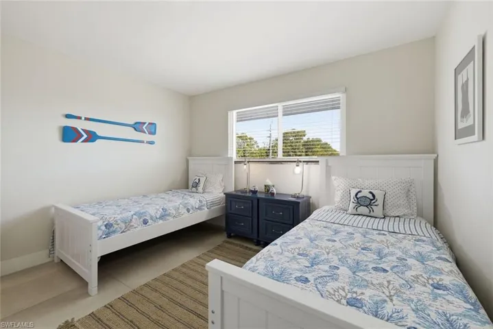 4200  Belair  LN, Naples, FL 34103