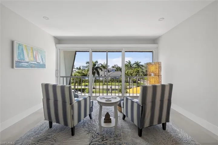 4200  Belair  LN, Naples, FL 34103