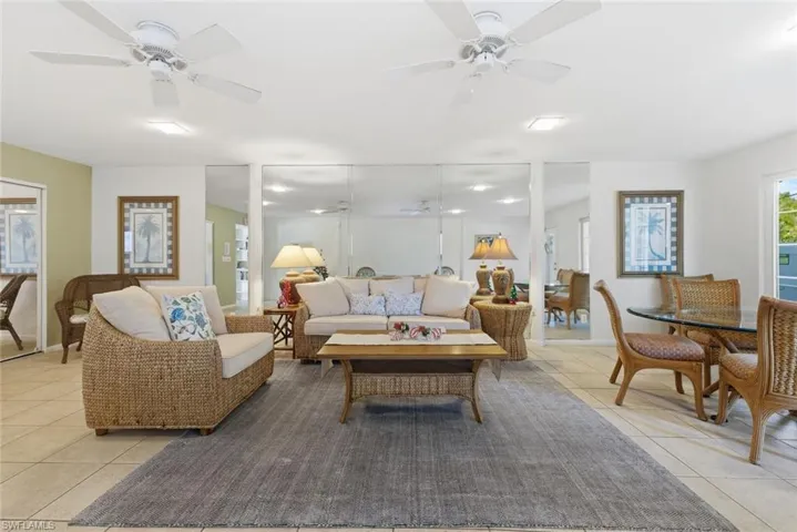 4200  Belair  LN, Naples, FL 34103