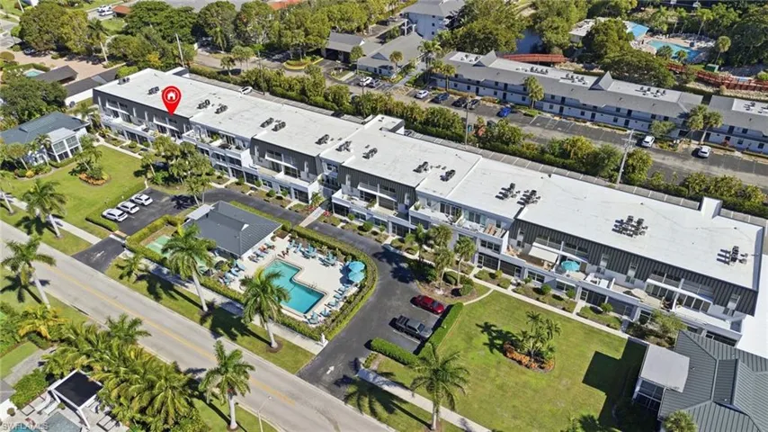 4200  Belair  LN, Naples, FL 34103