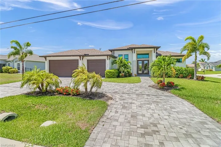 1805  Beach W PKWY, Cape Coral, FL 33914