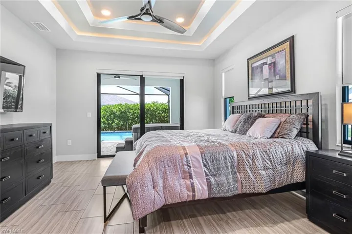 1805  Beach W PKWY, Cape Coral, FL 33914