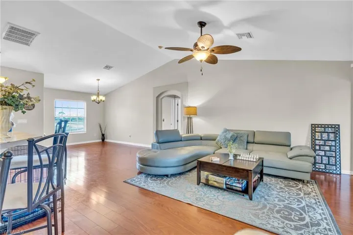 4155 NE 15th PL, CAPE CORAL FL 33909