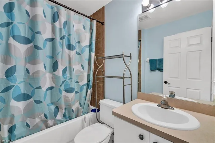 4155 NE 15th PL, CAPE CORAL FL 33909
