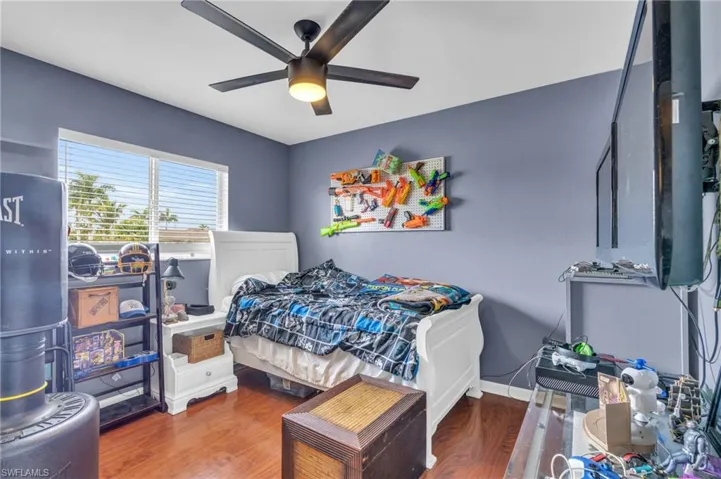 4155 NE 15th PL, CAPE CORAL FL 33909
