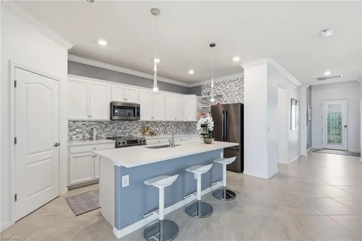 19639 Beechcrest Pl, Estero, Florida 33928