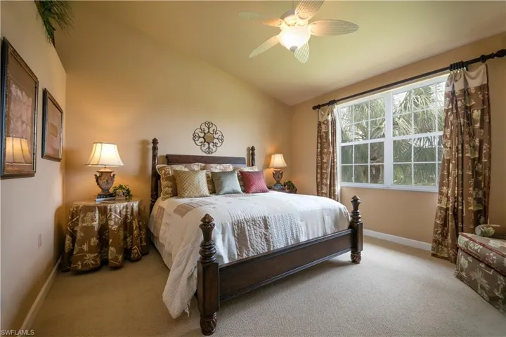 3048  Horizon  LN, Naples, FL 34109