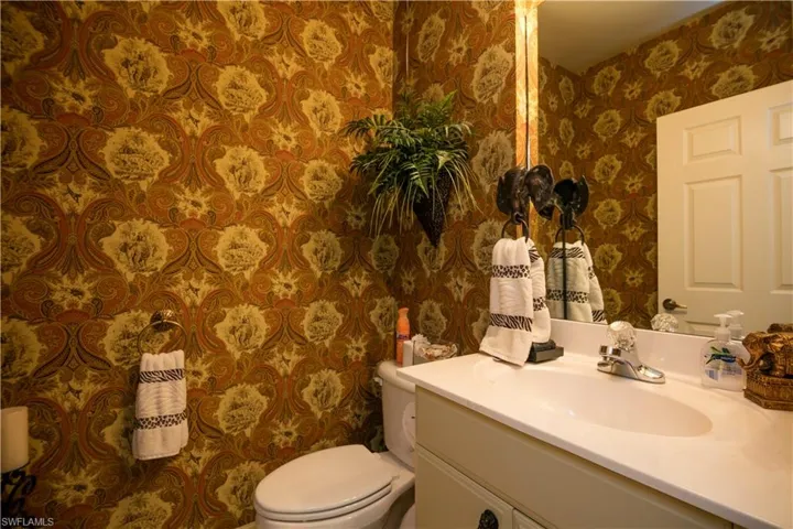 3048  Horizon  LN, Naples, FL 34109