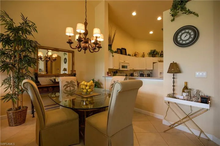 3048  Horizon  LN, Naples, FL 34109