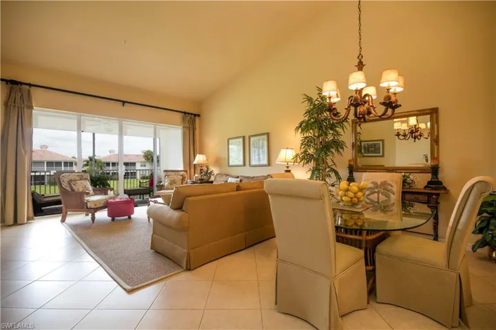 3048  Horizon  LN, Naples, FL 34109