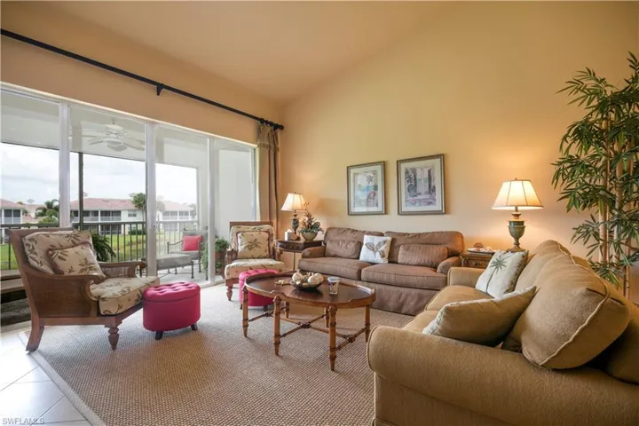3048  Horizon  LN, Naples, FL 34109