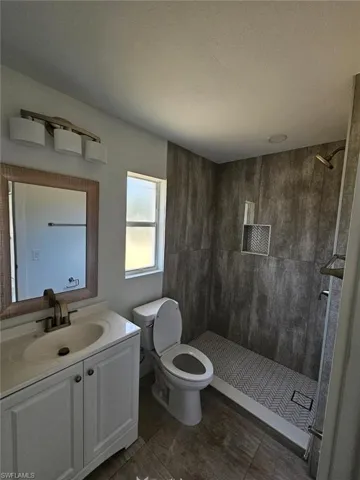 1102 E Bougainvillea  RD, Lehigh Acres, FL 33936