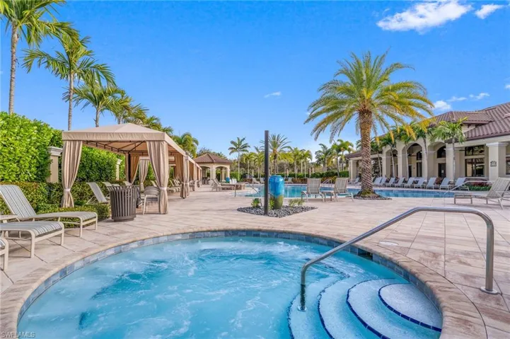 Resort Style Pool/Spa