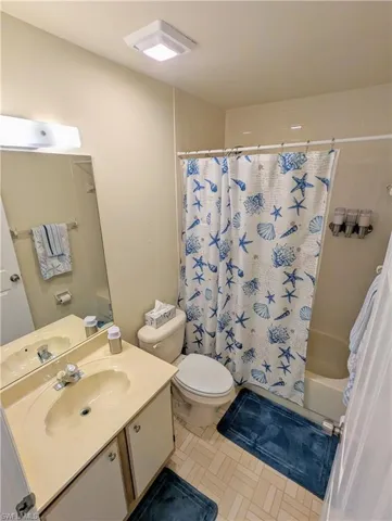 645  Squire  CT, Naples, FL 34104