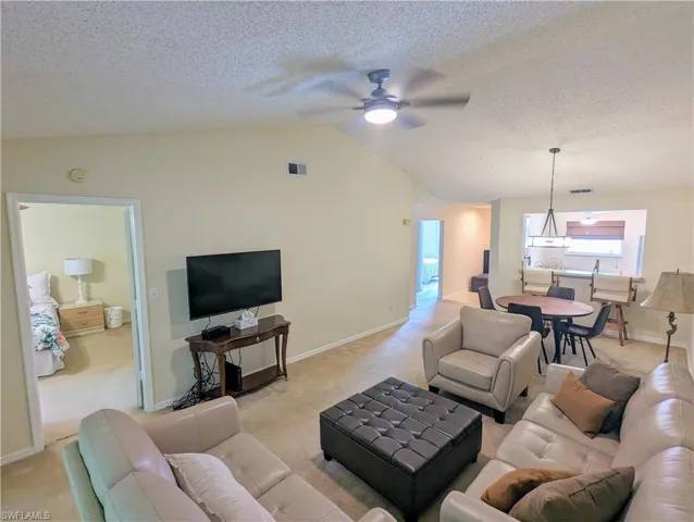 645  Squire  CT, Naples, FL 34104
