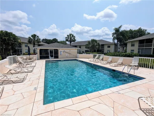 645  Squire  CT, Naples, FL 34104