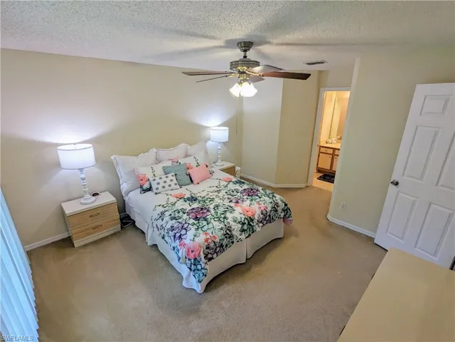 645  Squire  CT, Naples, FL 34104