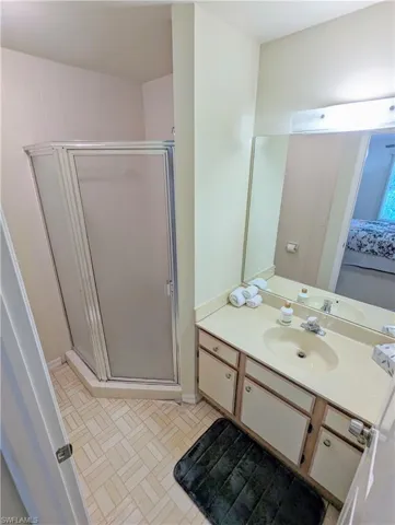 645  Squire  CT, Naples, FL 34104