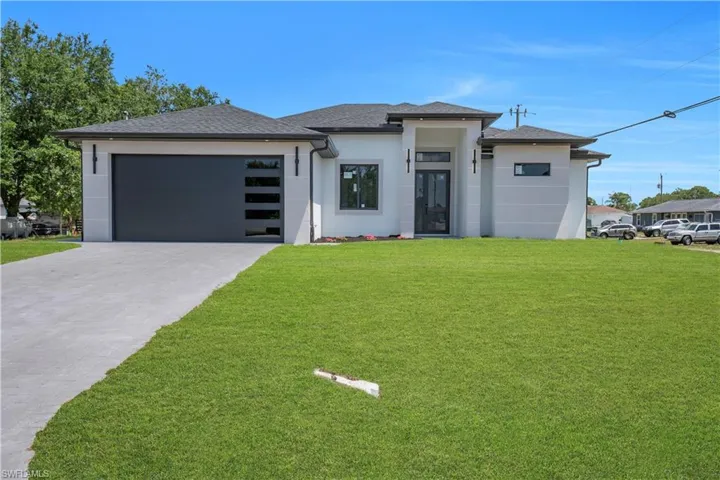3500  7th SW ST, Lehigh Acres, FL 33976