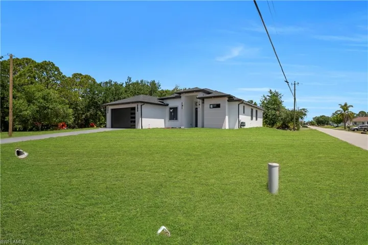 3500  7th SW ST, Lehigh Acres, FL 33976