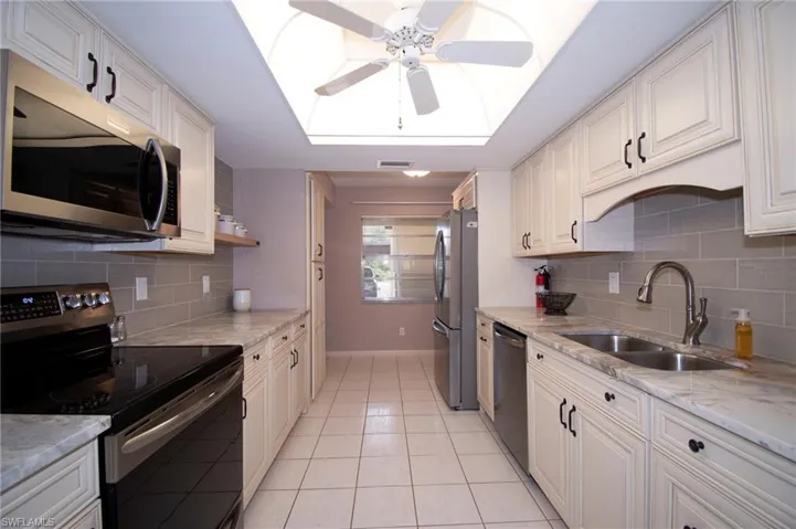 3612 Se 12th Ave 1, Cape Coral, Florida 33904