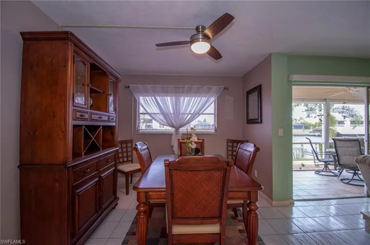 3612 Se 12th Ave 1, Cape Coral, Florida 33904