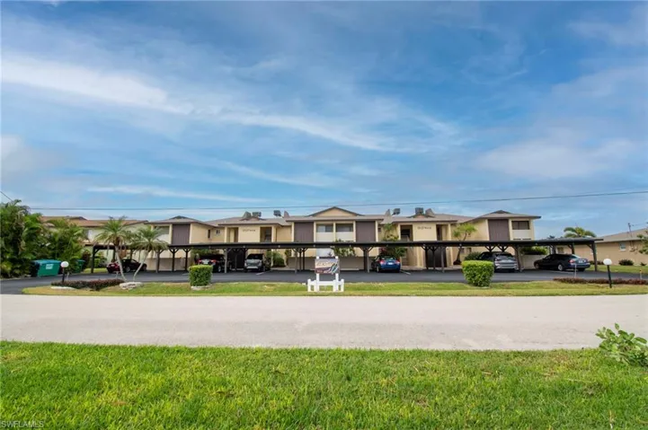 3612 Se 12th Ave 1, Cape Coral, Florida 33904