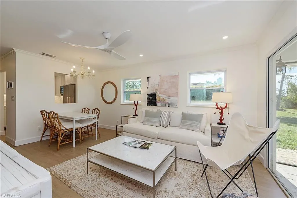301 Ridge DR, Naples, FL 34108,224082530