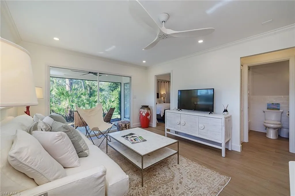 301 Ridge DR, Naples, FL 34108,224082530