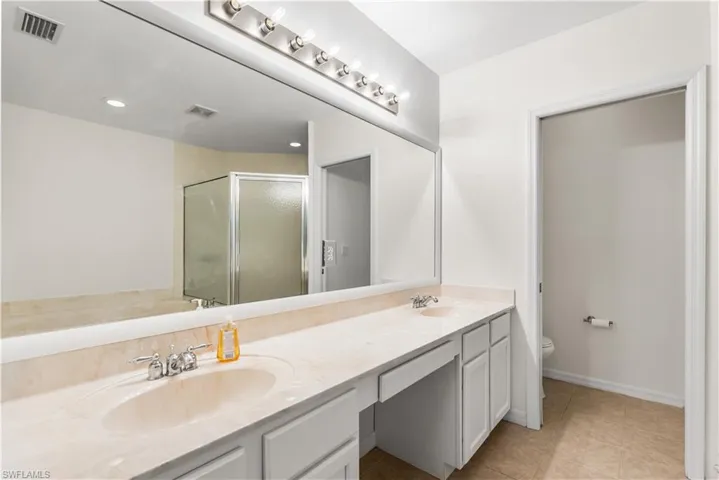 17513 Cherry Ridge Ln, Fort Myers, Florida 33967