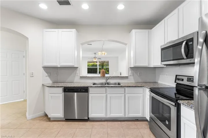 17513 Cherry Ridge Ln, Fort Myers, Florida 33967
