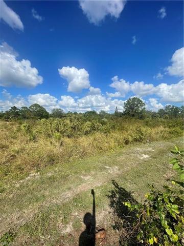 1116  Cleveland  AVE, LEHIGH ACRES, FL 33972