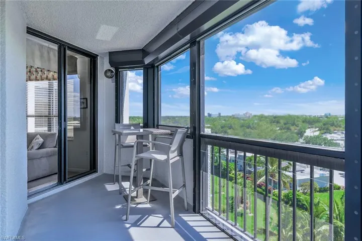 6001  Pelican Bay  BLVD, Naples, FL 34108
