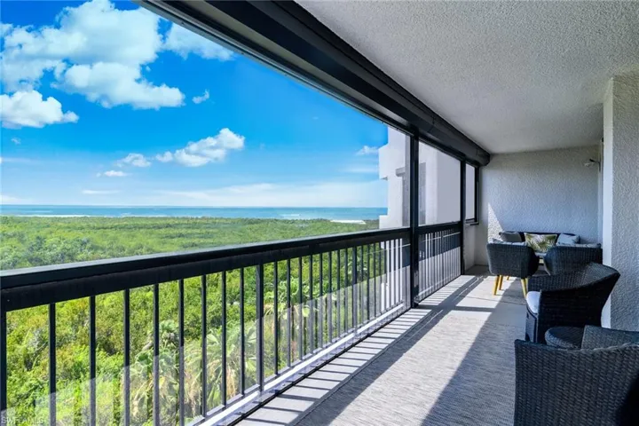 6001  Pelican Bay  BLVD, Naples, FL 34108