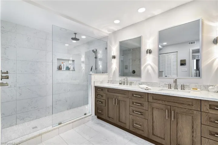 6001  Pelican Bay  BLVD, Naples, FL 34108