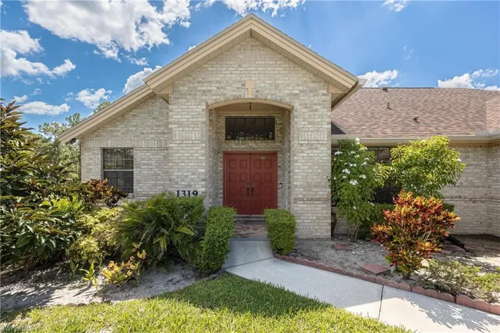 1319  Johns  AVE, Lehigh Acres, FL 33972