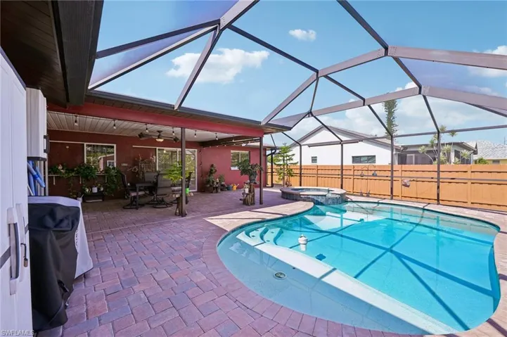 139 Se 30th St, Cape Coral, Florida 33904