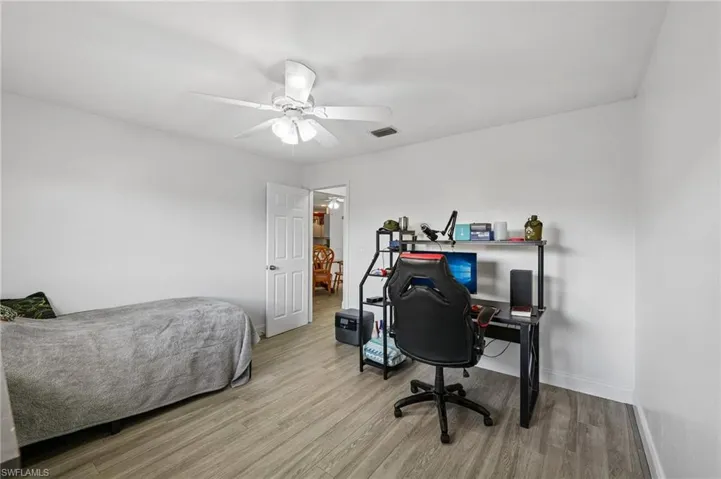 139 Se 30th St, Cape Coral, Florida 33904