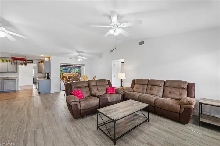 139 Se 30th St, Cape Coral, Florida 33904