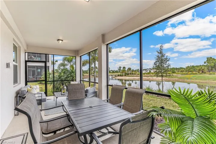 Dining & Sitting area, screened lanai