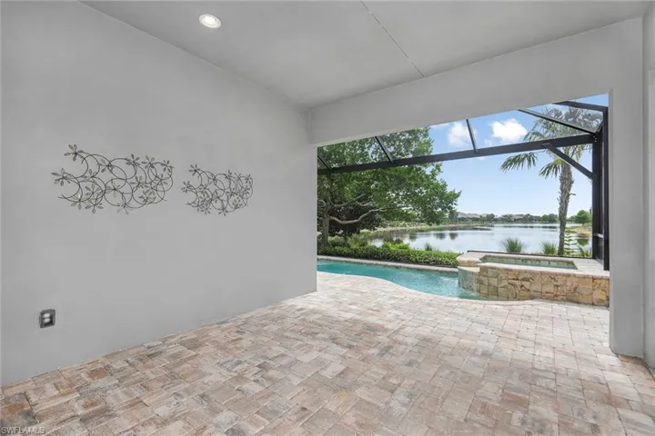 8857 Yucatan Ct, Naples Fl 34112