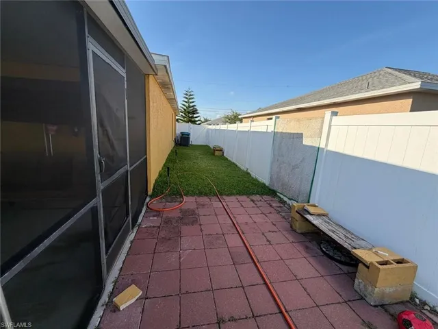 1630 SW 33rd  TER, Cape Coral, FL 33914