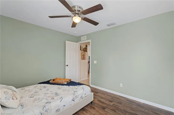 Guest bedroom