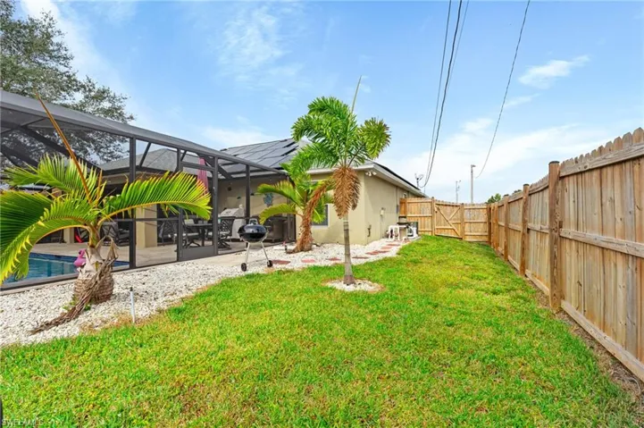 2210 NE 24th  TER, Cape Coral, FL 33909