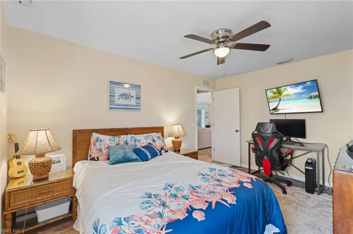 Guest bedroom