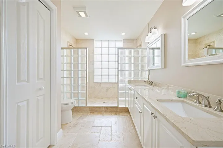 large guest bath