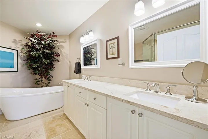 Deep soaking tub