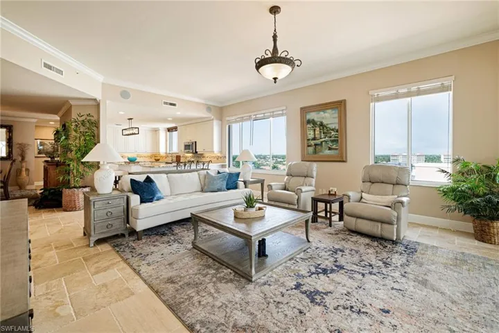 Bright open space for entertaining