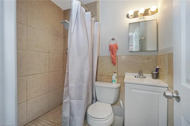 2147  Washington  AVE, Naples, FL 34112